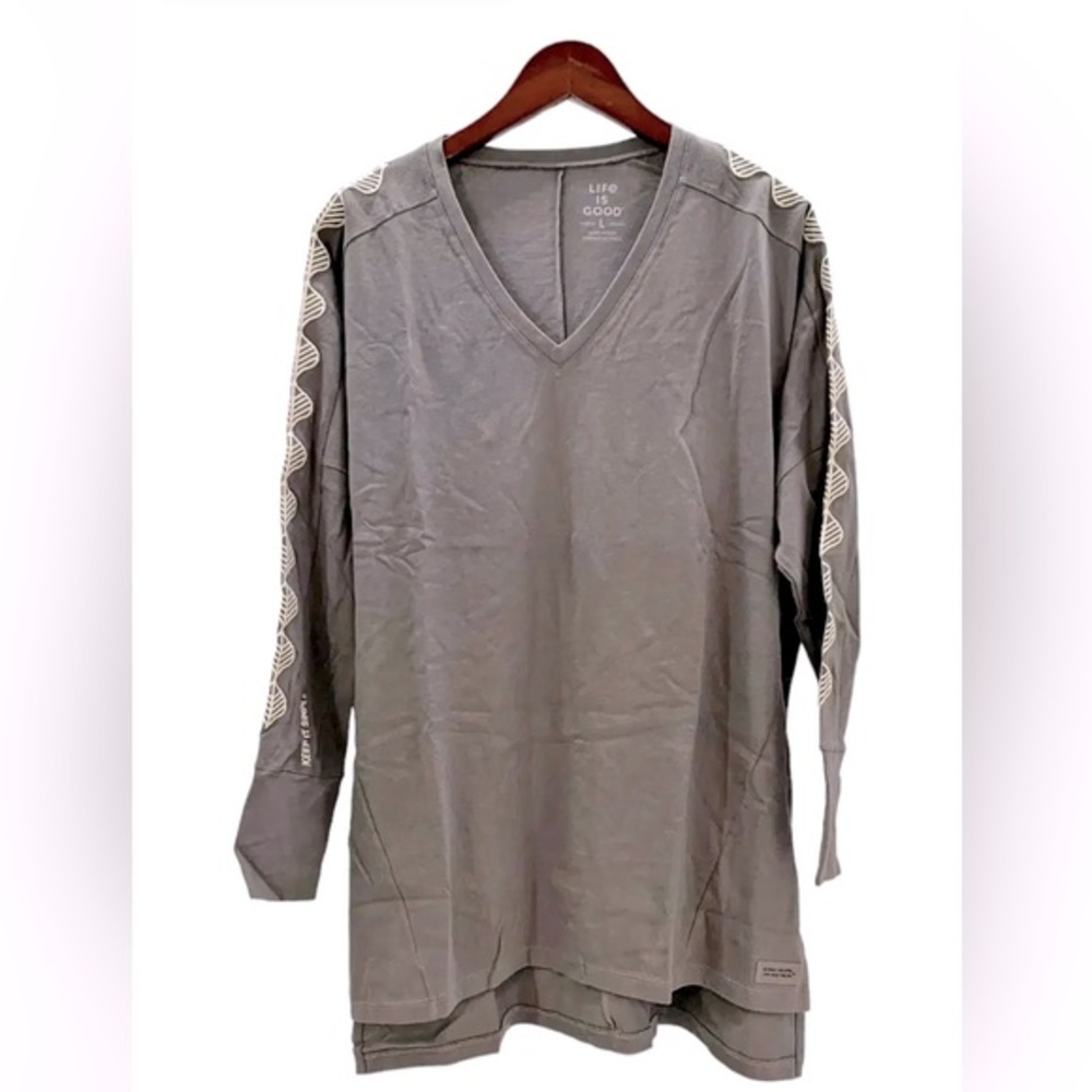 Life Is Good V Neck Oversized Long Sleeved Shirt Embroidered Design Grey Size XL